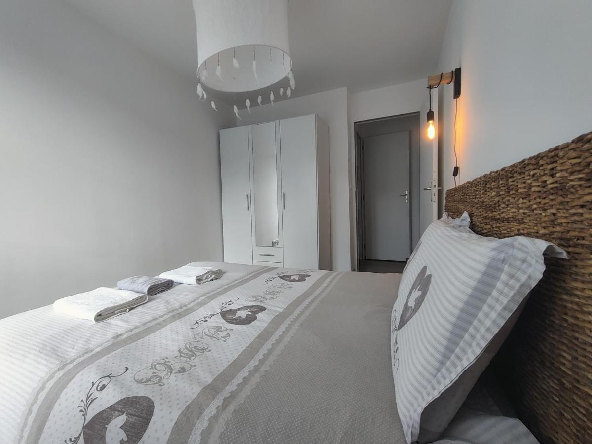 Apartment T3 Plume Hyper Centre D'ernee *